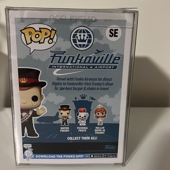 SDCC 2024 Limited Edition Mayor Freddy Funko pop! - Picture 2 of 6